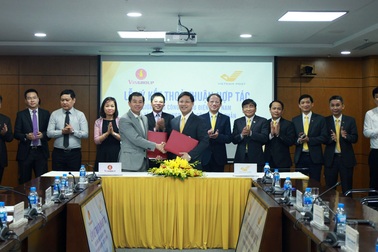 Vingroup xây dựng mạng lưới trạm sạc và tiện ích tại hệ thống bưu điện Việt Nam