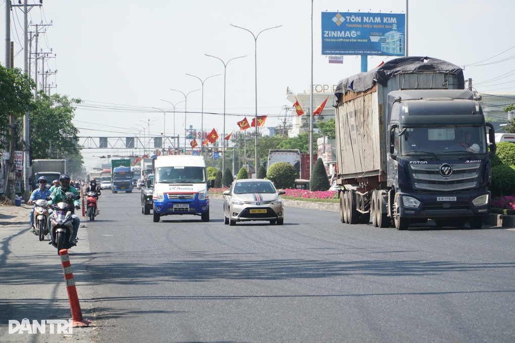TPHCM đóng 9 điểm băng qua đường không an toàn trên quốc lộ 51 - 2 TPHCM đóng 9 điểm băng qua đường không an toàn trên quốc lộ 51 - 2