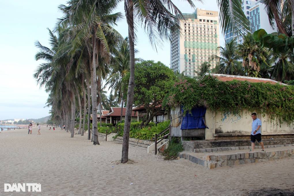 Liệu có thể di dời thành công dự án khủng chắn biển ở Nha Trang? - 5 Liệu có thể di dời thành công dự án khủng chắn biển ở Nha Trang? - 5
