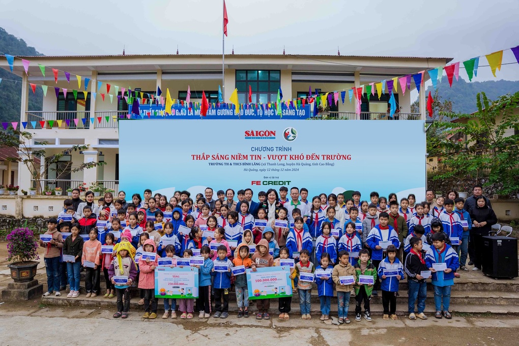 Ưu đãi lãi suất đến 50%, FE CREDIT đồng hành cùng người dân vùng lũ - 3