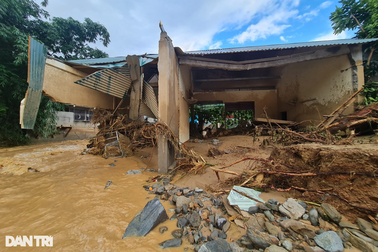 Quặn lòng nỗi đau nơi tâm lũ quét qua ở huyện biên giới Nghệ An