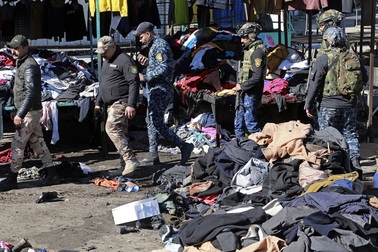 Kinh hoàng khoảnh khắc IS đánh bom kép khiến 32 người chết