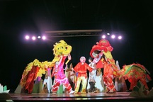 Rộn ràng không khí đón Tết Việt trên đất Pháp