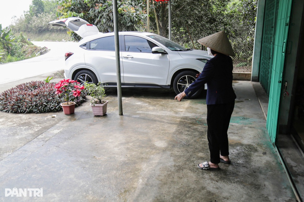 Nhân chứng tai nạn 5 người chết: Nhiều người rơi từ xe khách, nằm la liệt - 2 Nhân chứng tai nạn 5 người chết: Nhiều người rơi từ xe khách, nằm la liệt - 2