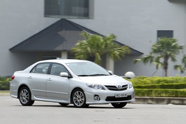 Hơn 5.000 xe Toyota tại Việt Nam bị lỗi công tắc cửa sổ điện