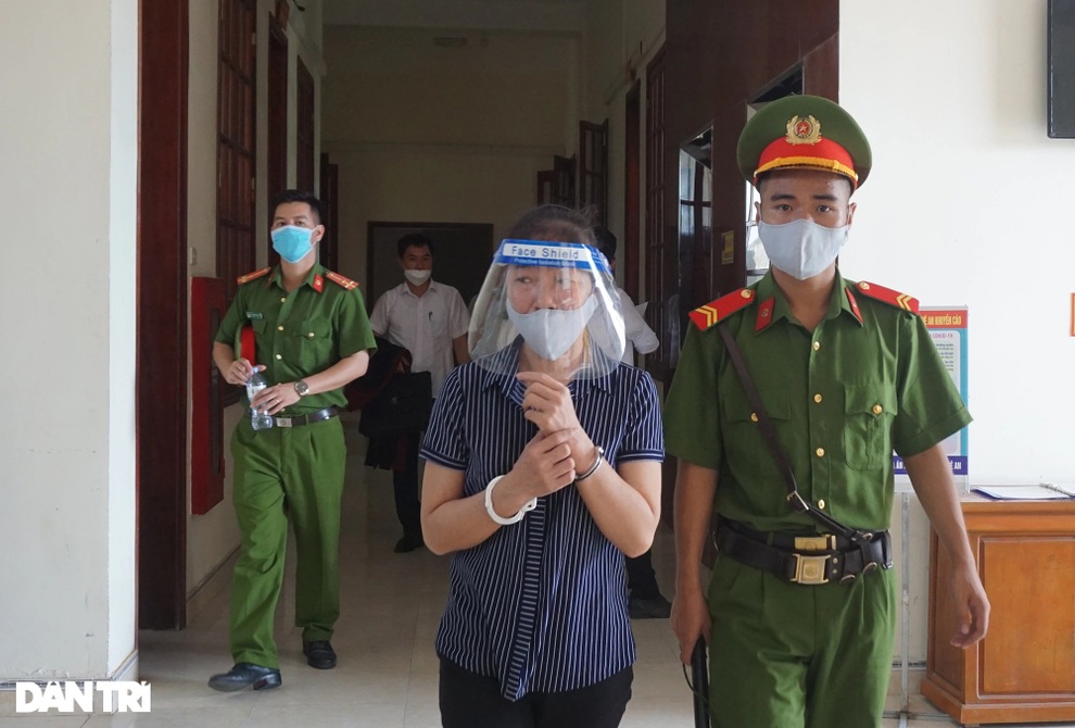 Người phụ nữ dính án chồng án vì bán đồng hương sang Trung Quốc - 3 Người phụ nữ dính án chồng án vì bán đồng hương sang Trung Quốc - 3