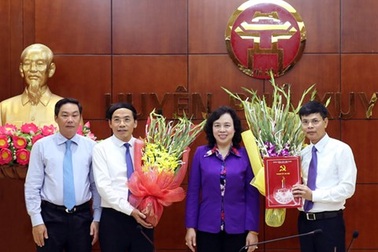 Hà Nội bổ nhiệm, điều động nhiều cán bộ chủ chốt