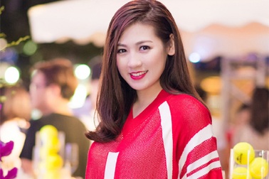 Á hậu Dương Tú Anh trẻ trung làm đại sứ Sea Games