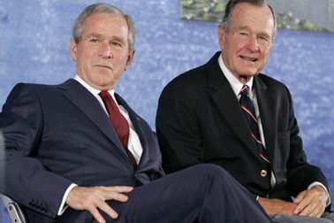 Cựu Tổng thống Bush “cha” được chăm sóc đặc biệt tại viện