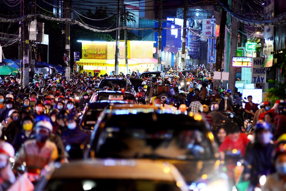 Kẹt xe kinh hoàng ở TPHCM copy.jpg Kẹt xe kinh hoàng ở TPHCM copy.jpg