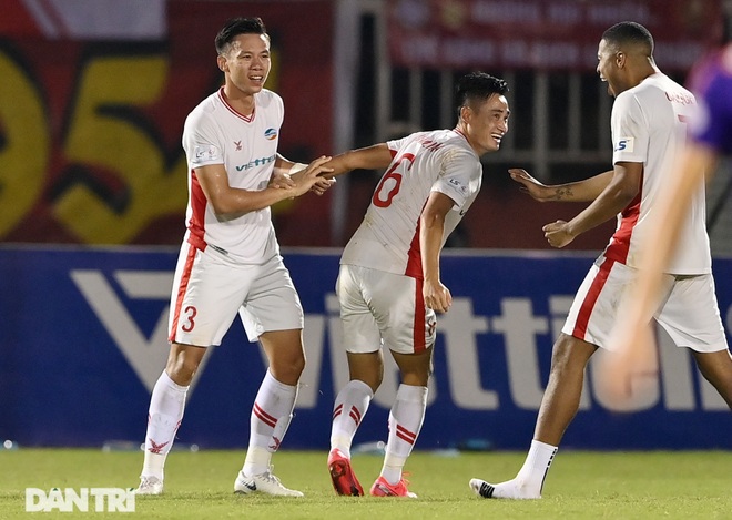 Viettel vô địch V-League 2020: Bản lĩnh và niềm tự hào truyền thống - 11 Viettel vô địch V-League 2020: Bản lĩnh và niềm tự hào truyền thống - 11