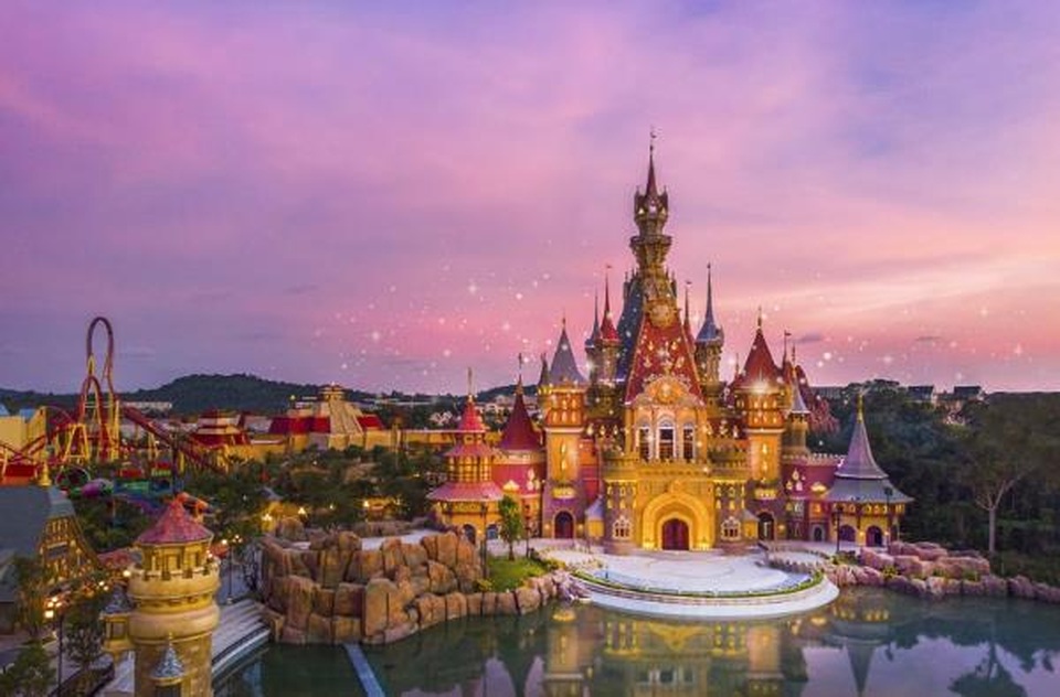 Giải mã sức hấp dẫn của công viên chủ đề lớn nhất Việt Nam - 1 Giải mã sức hấp dẫn của công viên chủ đề lớn nhất Việt Nam - 1