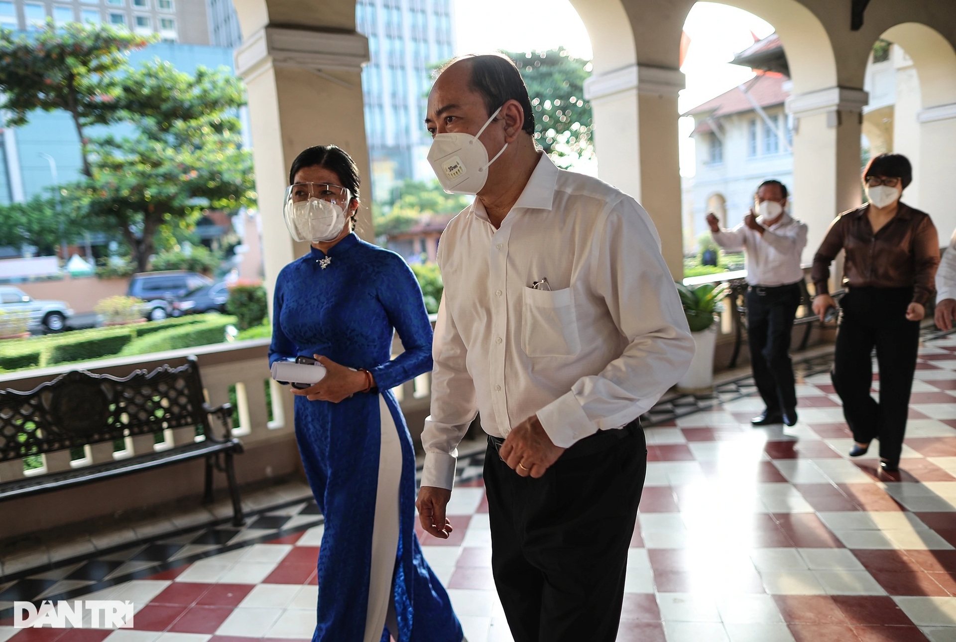 Hơn 100 nghìn học sinh TPHCM trở lại trường sau gần 8 tháng học online - 9 Hơn 100 nghìn học sinh TPHCM trở lại trường sau gần 8 tháng học online - 9