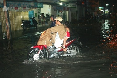 Tối nay đỉnh triều sẽ đạt mức cao nhất trong năm