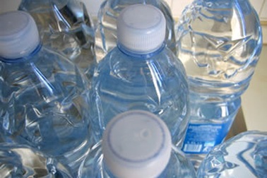 Nước đóng chai nhiễm khuẩn... Coliform