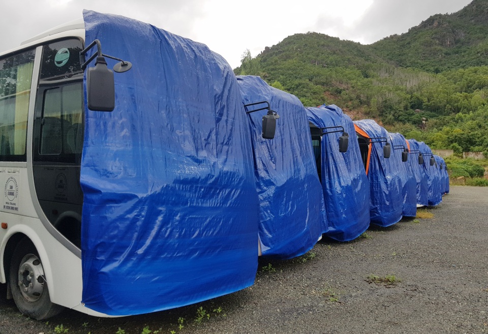 Covid-19 khiến tài xế xe du lịch chuyển nghề... phụ hồ, bảo vệ - 2 Covid-19 khiến tài xế xe du lịch chuyển nghề... phụ hồ, bảo vệ - 2