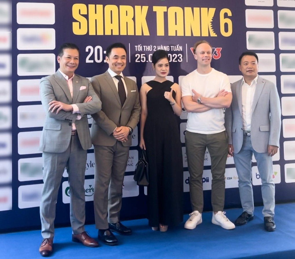 Từ cô gái có tuổi thơ nghèo khó đến nữ cá mập trẻ nhất Shark Tank - 1