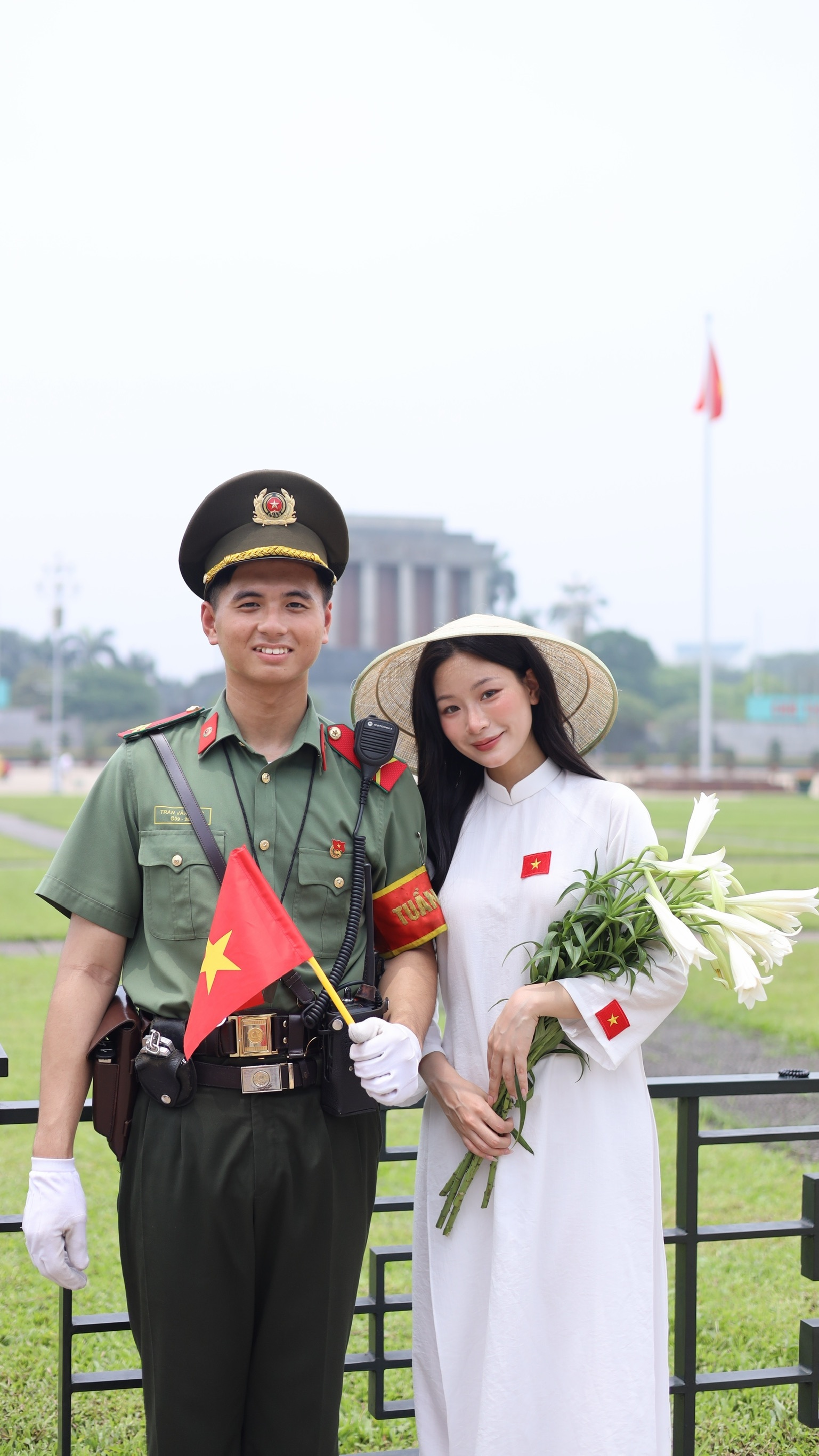 9X từ Đức về Việt Nam làm dự án 50 lá cờ - 50 năm hòa bình - 6 9X từ Đức về Việt Nam làm dự án 50 lá cờ - 50 năm hòa bình - 6