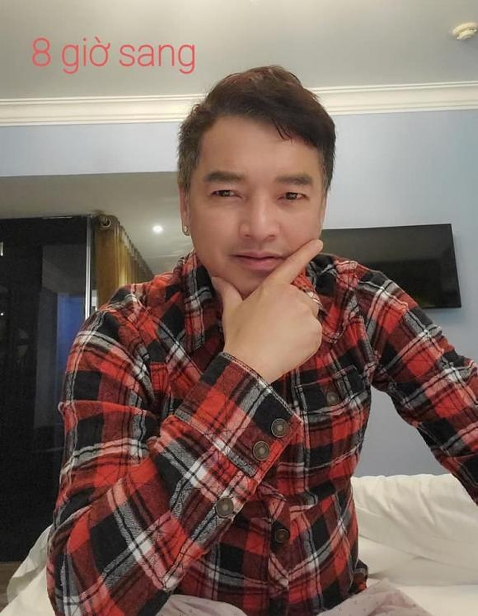 Nghệ sĩ Quang Minh hé lộ cuộc sống nơi cách ly khi về Việt Nam đón Tết - 6 Nghệ sĩ Quang Minh hé lộ cuộc sống nơi cách ly khi về Việt Nam đón Tết - 6