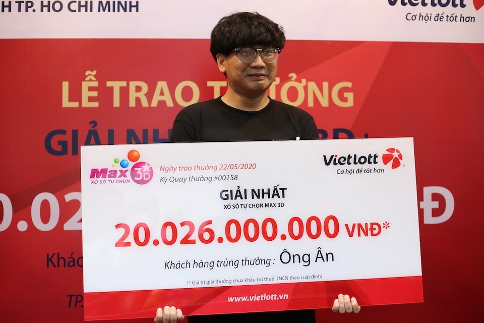Một sinh viên trúng số 20 tỷ đồng không đeo mặt nạ - 2 Một sinh viên trúng số 20 tỷ đồng không đeo mặt nạ - 2