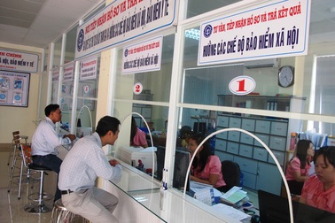 Ồ ạt lĩnh bảo hiểm xã hội một lần