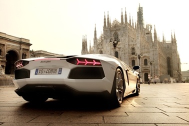 Hành trình siêu xe ồn ào mừng Lamborghini tròn 50 tuổi