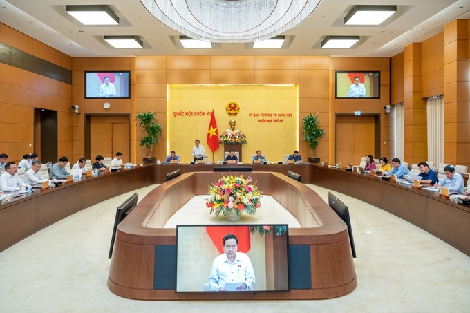 10.000 tỷ trốn đóng bảo hiểm/năm, Bộ trưởng đề nghị chặn chủ DN xuất cảnh - 1 10.000 tỷ trốn đóng bảo hiểm/năm, Bộ trưởng đề nghị chặn chủ DN xuất cảnh - 1