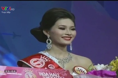 Phút đăng quang của Hoa hậu Việt Nam 2014 - Nguyễn Cao Kỳ Duyên