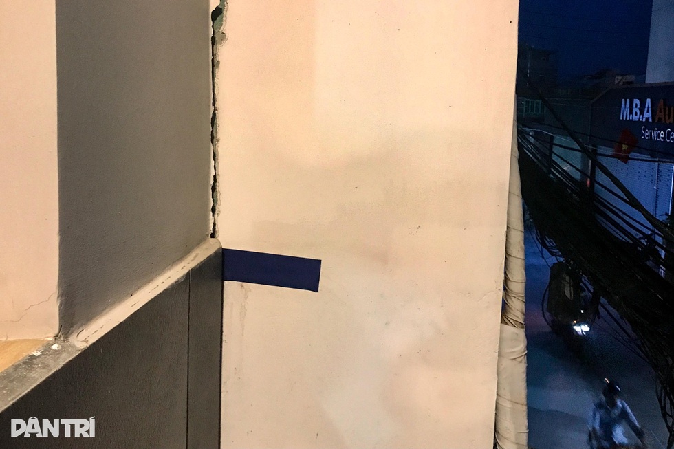 Nhà cửa nứt toác trong đêm ở TPHCM - 6