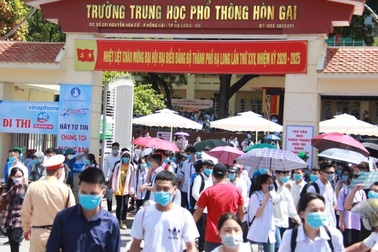 Quảng Ninh: Thiếu đề thi tốt nghiệp bài thi tổ hợp, phải in sao bổ sung gấp