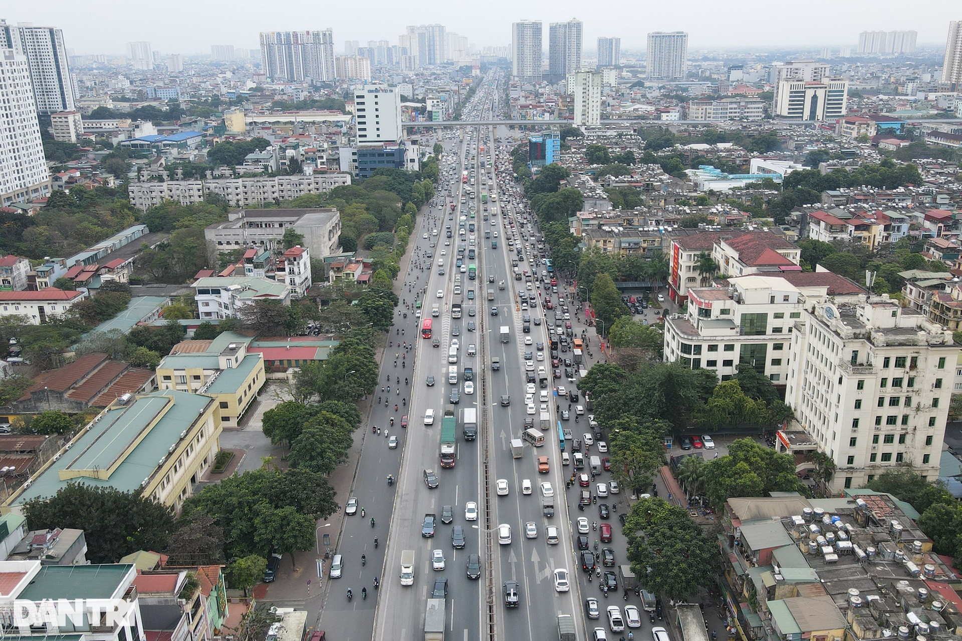 Giao thông nghẹt thở những ngày giáp Tết Nguyên đán - 1 Giao thông nghẹt thở những ngày giáp Tết Nguyên đán - 1