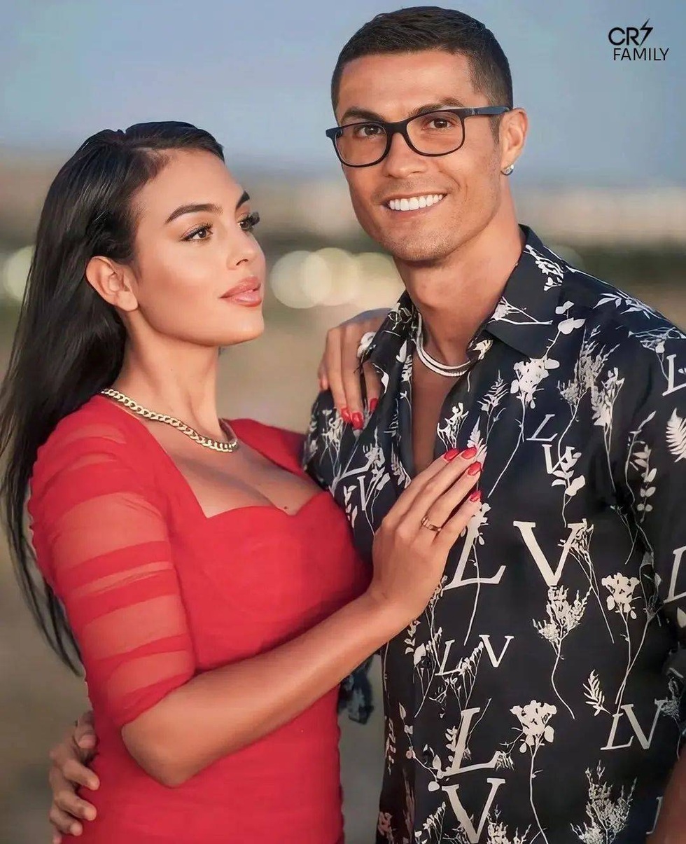 Cách Ronaldo nuôi dạy con cái khi gia đình không có gì ngoài điều kiện - 10 Cách Ronaldo nuôi dạy con cái khi gia đình không có gì ngoài điều kiện - 10