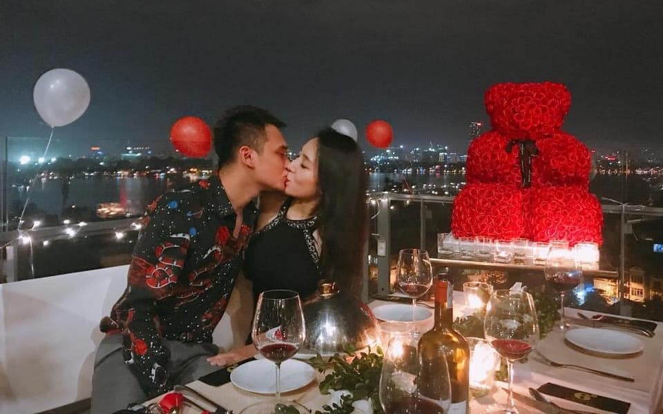 Khắc Việt, Dương Khắc Linh hạnh phúc khoe cặp song sinh vừa chào đời - 2 Khắc Việt, Dương Khắc Linh hạnh phúc khoe cặp song sinh vừa chào đời - 2