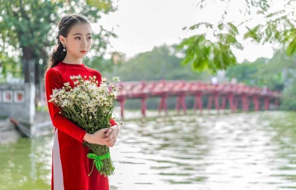 Bé gái 10 tuổi sở hữu nét xinh xắn “gieo thương nhớ” - 4 Bé gái 10 tuổi sở hữu nét xinh xắn “gieo thương nhớ” - 4