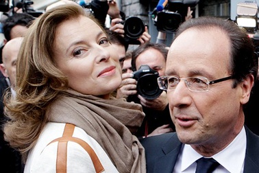 Ấn Độ “nâng cấp” danh phận cho bạn gái Tổng thống Pháp