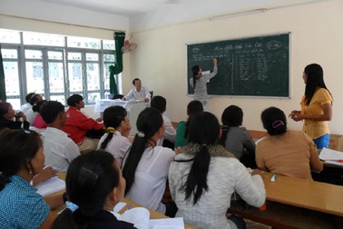 Chuyện ít biết về những GV dạy tiếng Ê-đê