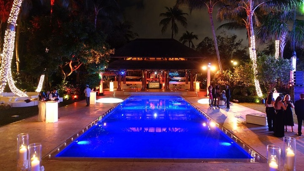Bên trong hai siêu biệt thự trị giá hơn 80 triệu USD của ông trùm Diddy - 7 Bên trong hai siêu biệt thự trị giá hơn 80 triệu USD của ông trùm Diddy - 7