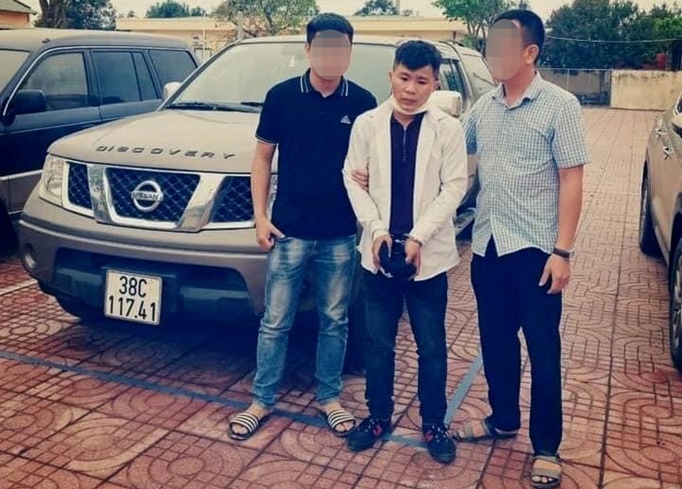 Trộm ô tô để chạy đi gặp bạn gái quen trên mạng - 1 Trộm ô tô để chạy đi gặp bạn gái quen trên mạng - 1
