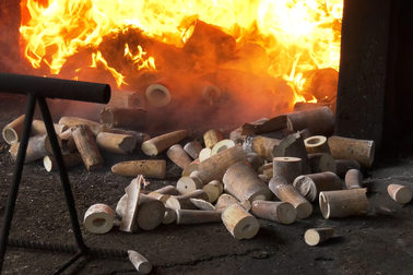 Đà Nẵng tiêu hủy gần 10 tấn ngà voi, xương sư tử trị giá 300 tỷ đồng