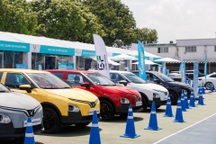 “Ngày hội xanh” tại TPHCM: Tài xế công nghệ đặt cọc Limo Green, Herio Green