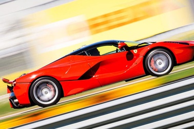 Ferrari sản xuất thêm duy nhất một chiếc LaFerrari
