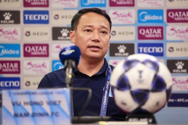 HLV Vũ Hồng Việt từ chức ghế "thuyền trưởng" CLB Nam Định