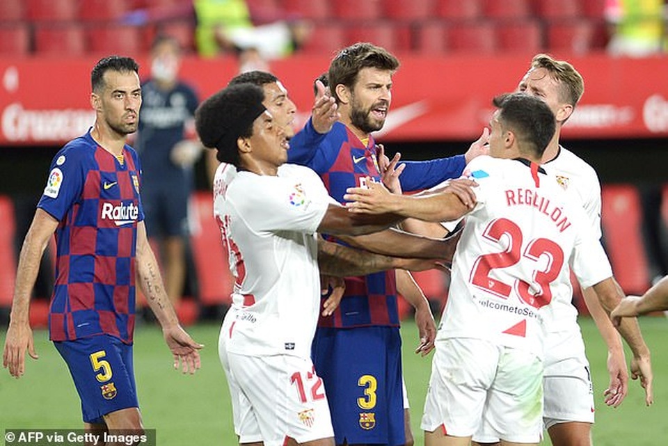 Hòa Sevilla, Barcelona có nguy cơ mất ngôi đầu bảng - 4 Hòa Sevilla, Barcelona có nguy cơ mất ngôi đầu bảng - 4