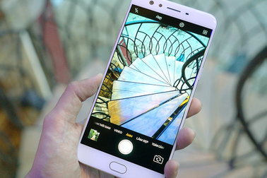 Đặt trước Oppo F3 Plus nhận quà trị giá hơn 2 triệu đồng tại FPT Shop