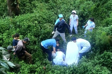 Bệnh nhân nhảy từ tầng 3 bệnh viện ở Lâm Đồng