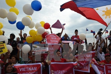 Dư luận người Việt và bạn bè tại Pháp về phán quyết của PCA