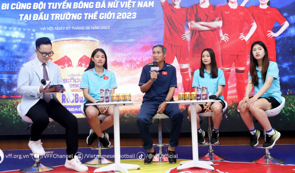 HLV Mai Đức Chung: Ghi bàn vào lưới tuyển Đức, Thanh Nhã có dấu ấn để đời - 3 HLV Mai Đức Chung: Ghi bàn vào lưới tuyển Đức, Thanh Nhã có dấu ấn để đời - 3