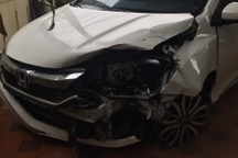 Bác sĩ lái ô tô bỏ chạy sau khi tông 2 phụ nữ trọng thương