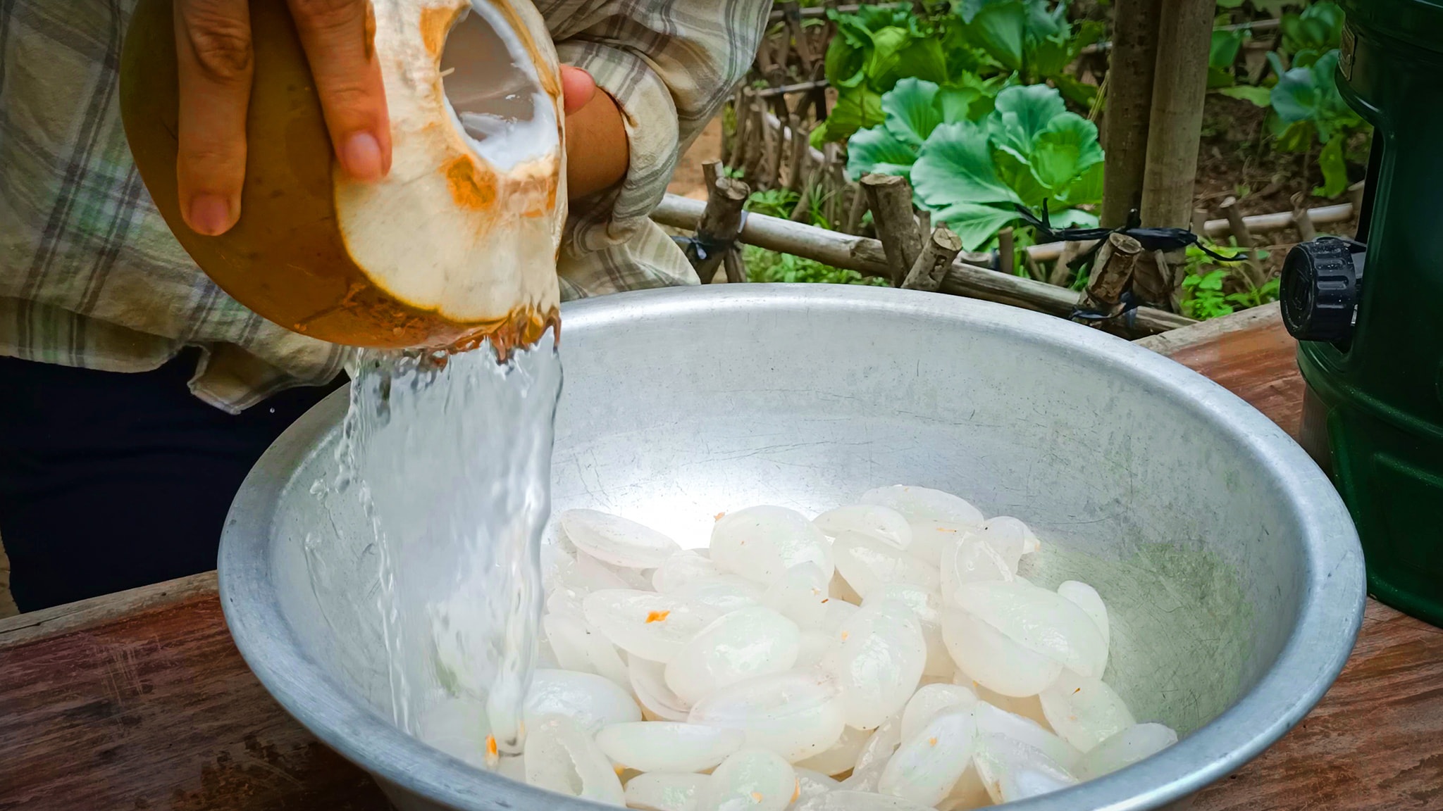 Dừa nước - đặc sản trứ danh Bến Tre do thiên nhiên ban tặng - 3