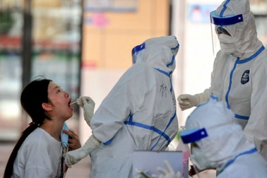 Trung Quốc đối phó ổ dịch tại Phúc Kiến, lo nguy cơ lây nhiễm ở trường học